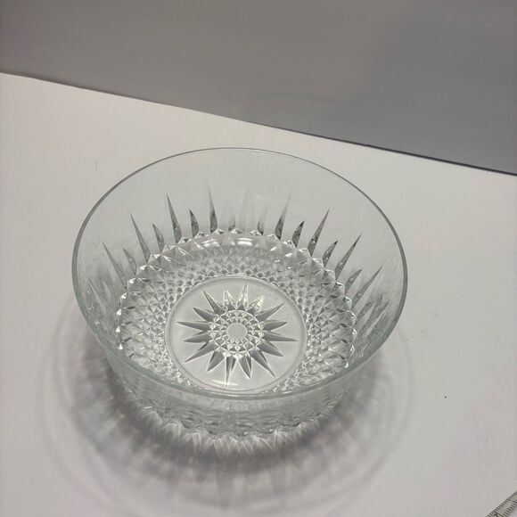 Vintage Arcoroc France Clear Glass Diamond Starburst Pattern 8" Serving Bowl - Picture 1 of 11